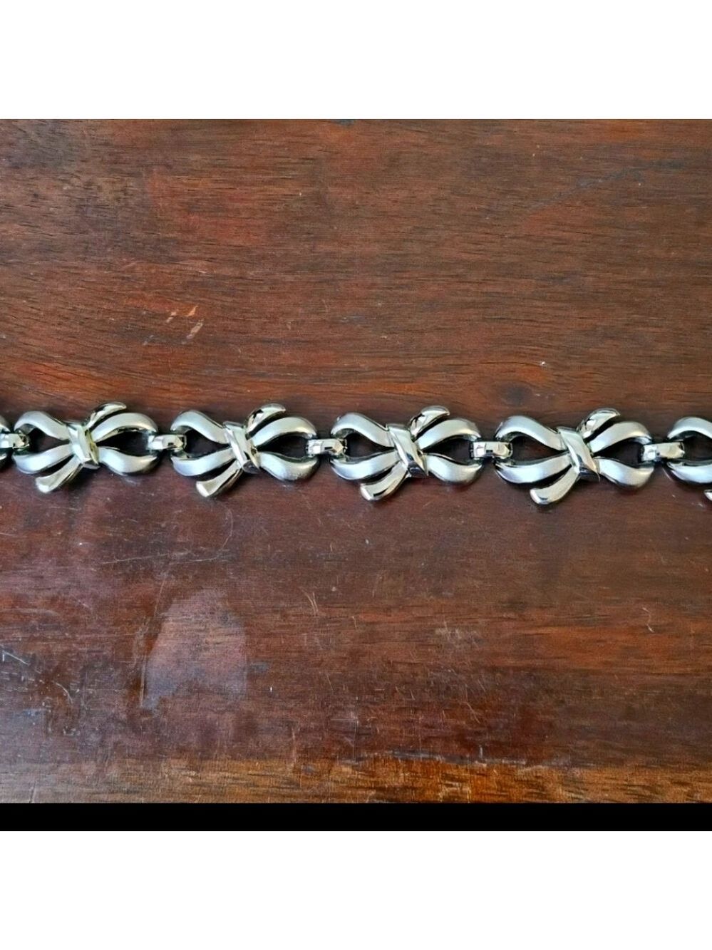 Crown Trifari bow shaped link silver tone bracelet Vtg